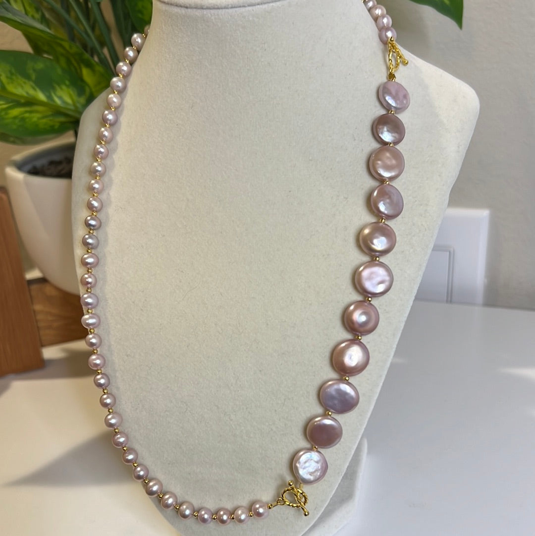 Pinky button necklace