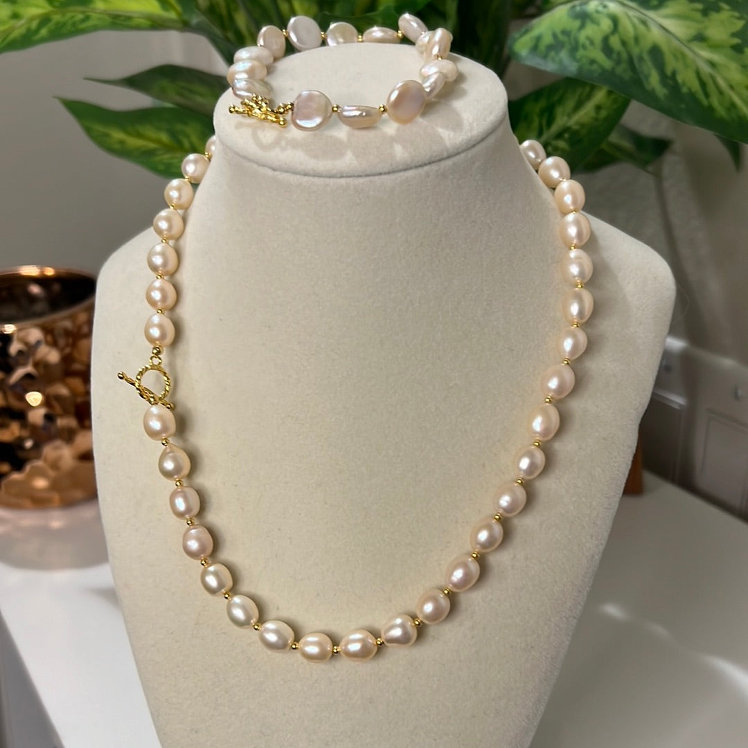 Pearl Necklace and Bracelet Set