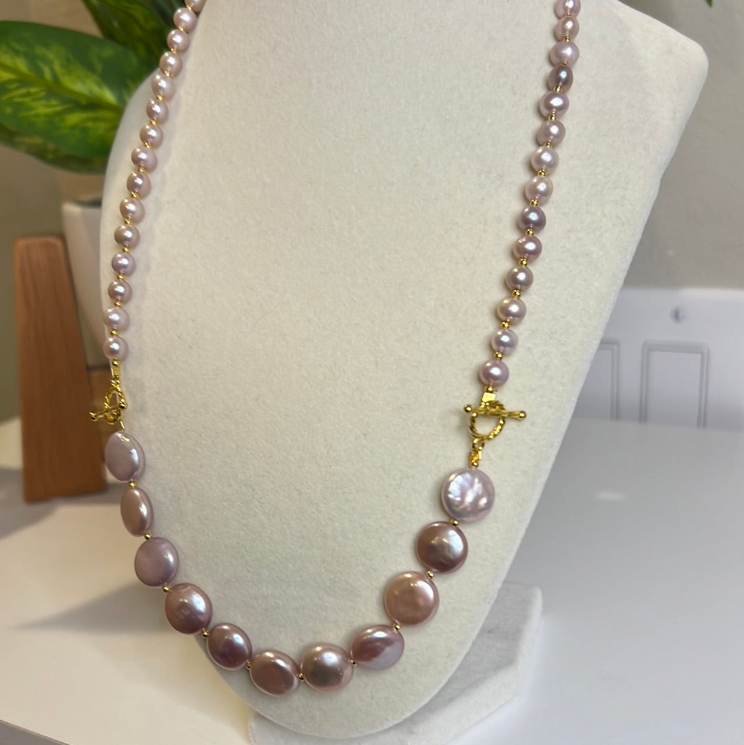 Pinky button necklace