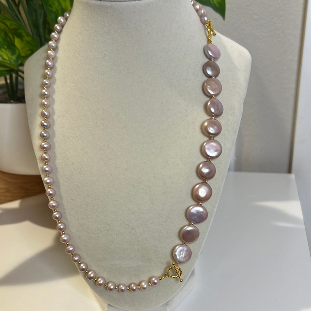 Pinky button necklace