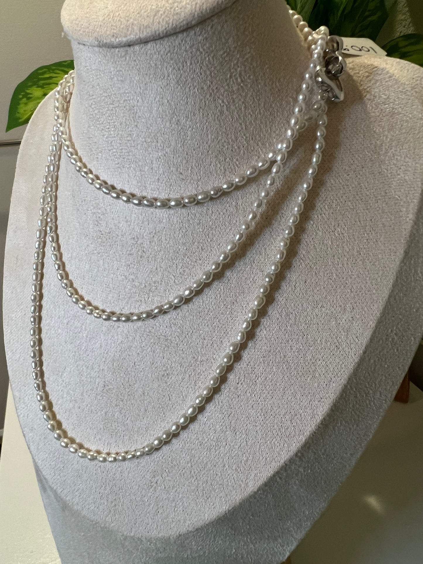 Super long white necklace