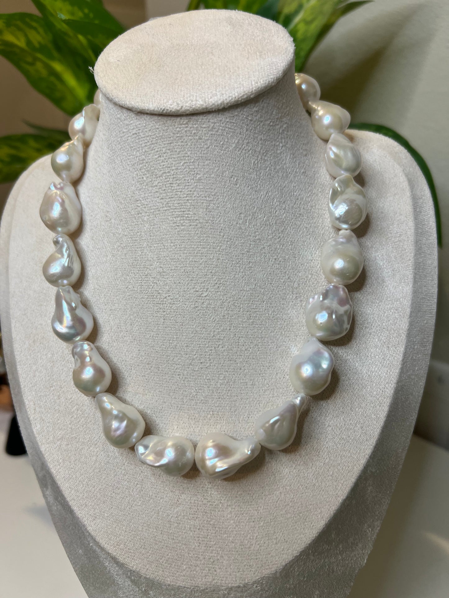 White baroque necklace