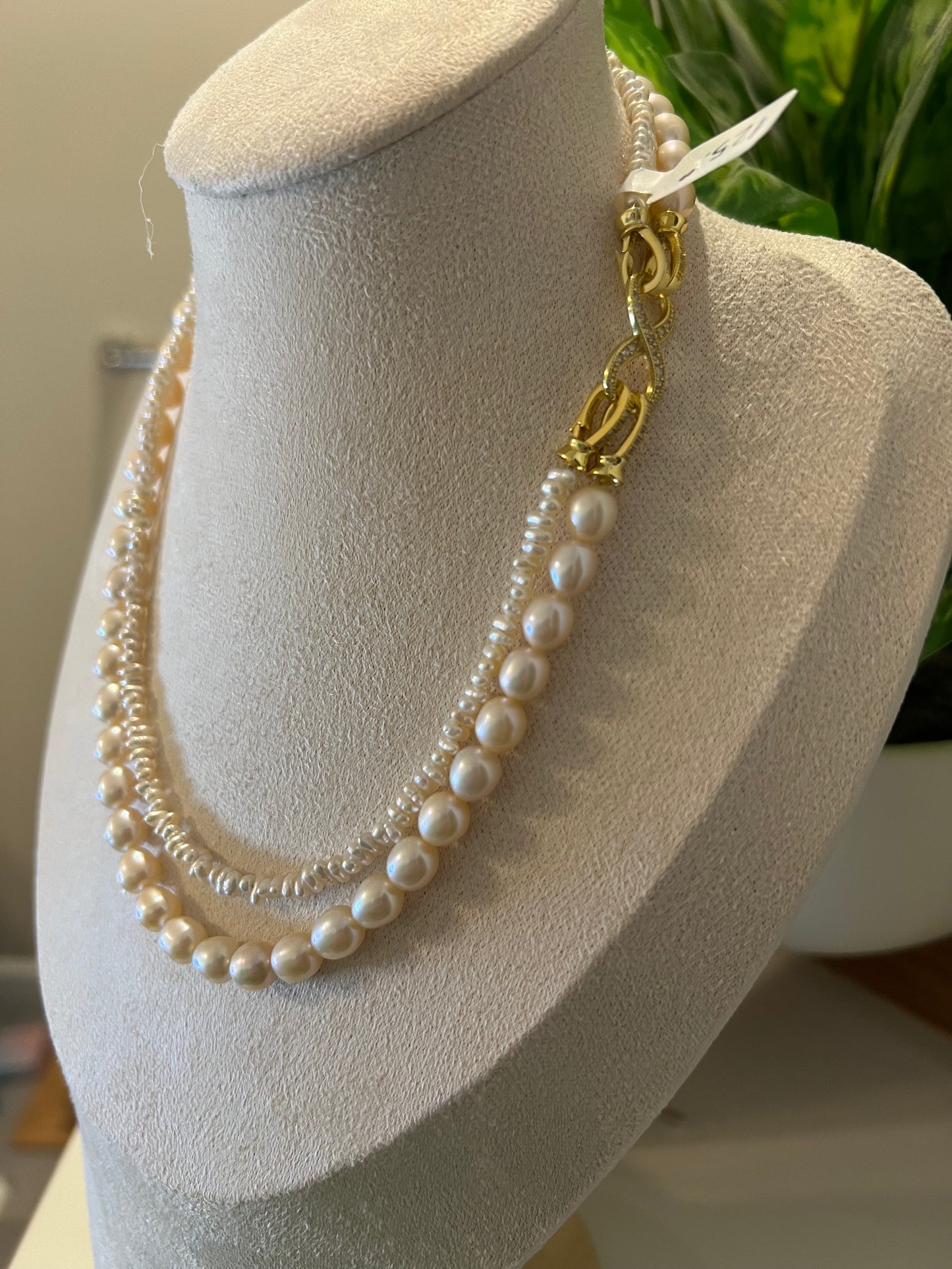 Double strand necklace
