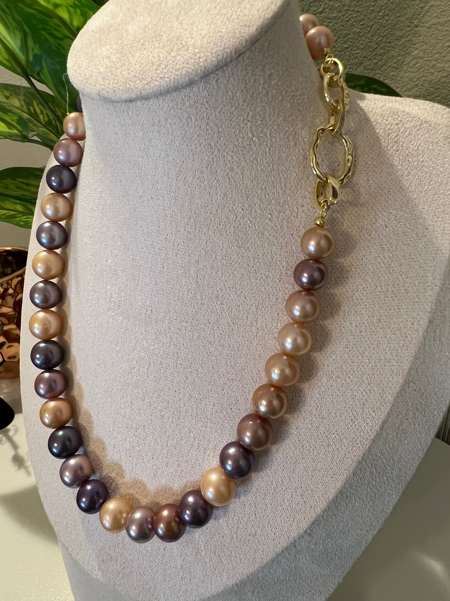 Candy Edison necklace