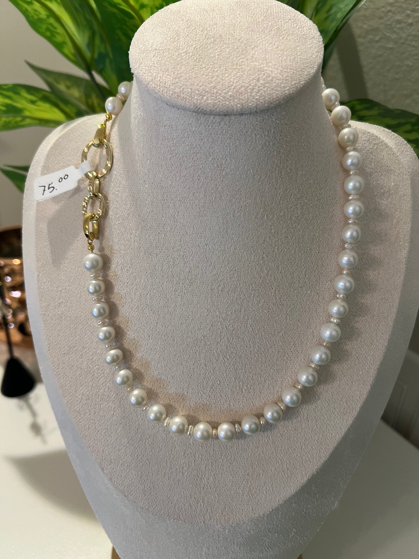 White seedless strand