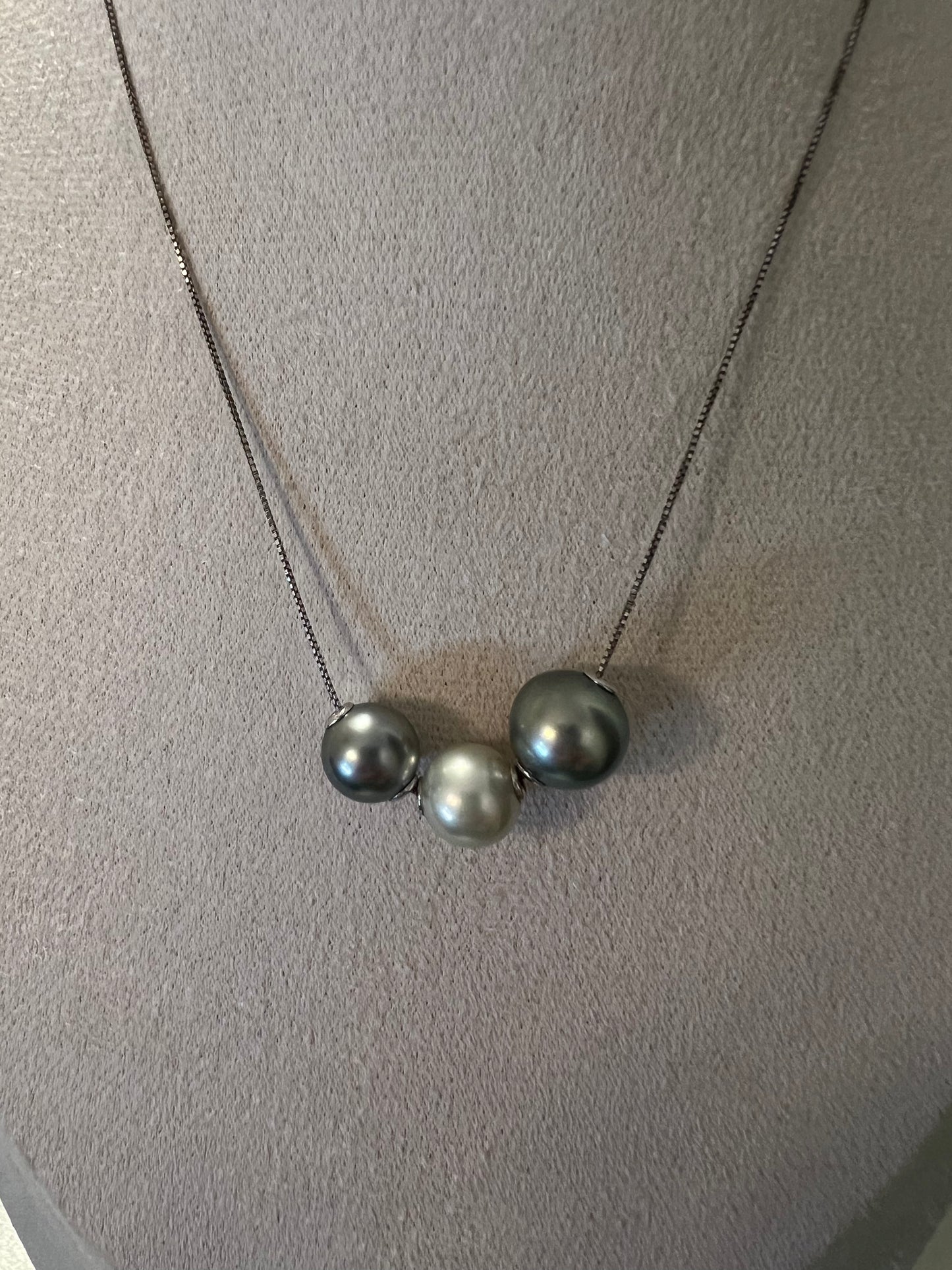 Saltwater smile necklace