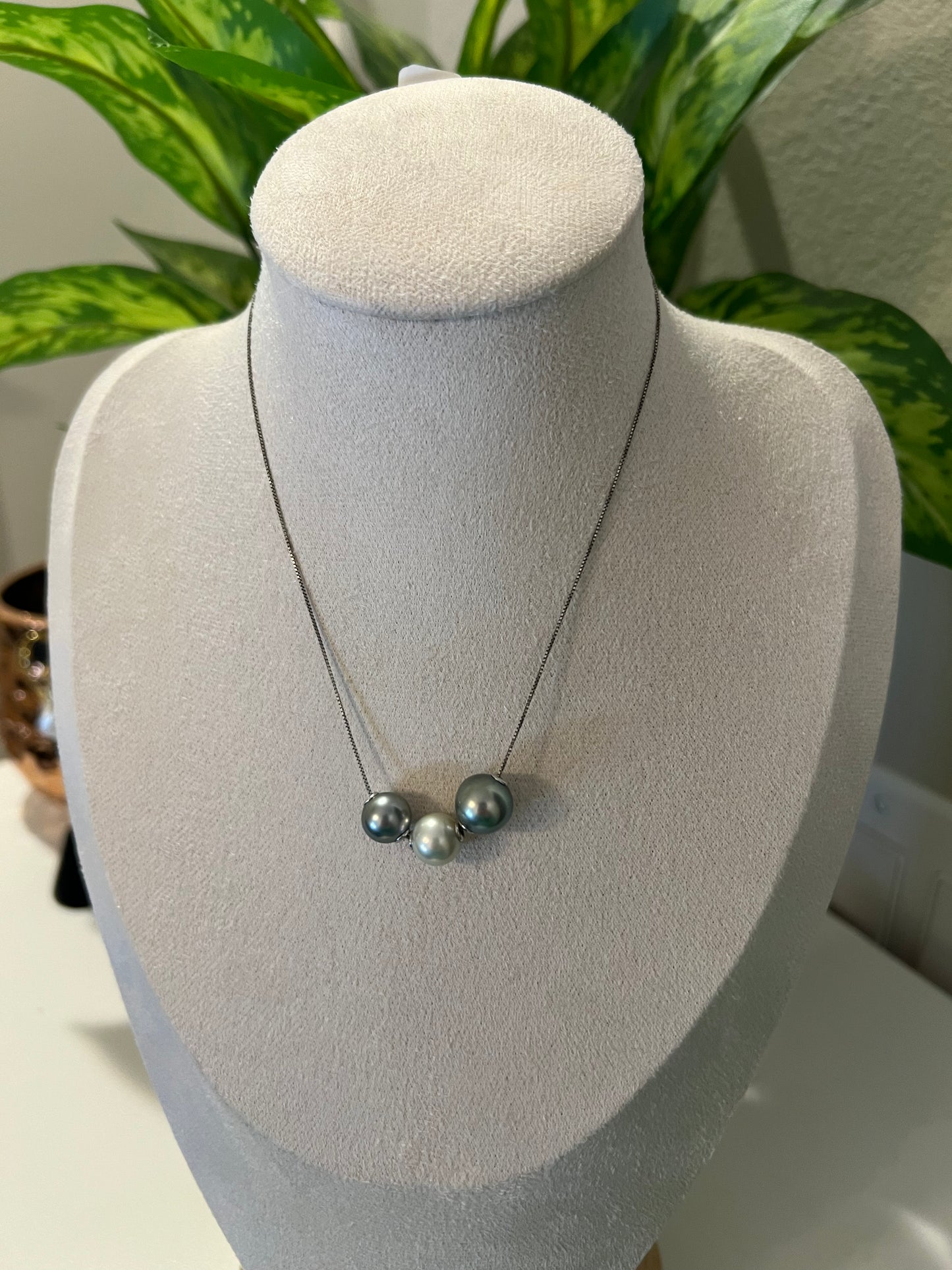 Saltwater smile necklace