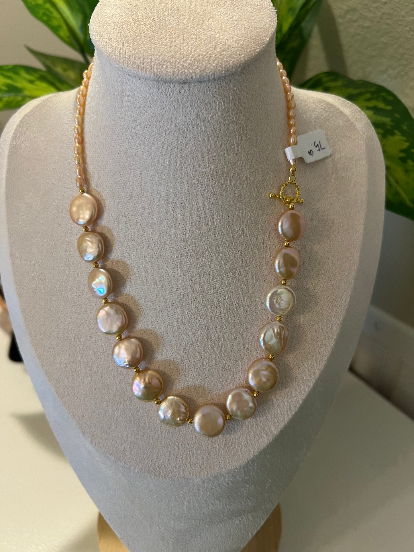 Orange golden pearl necklace