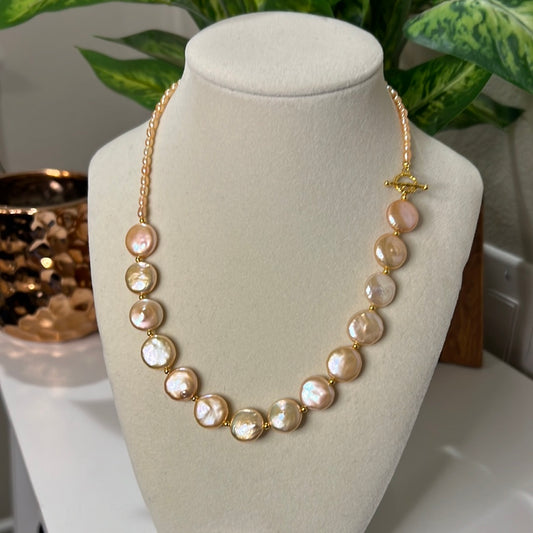 Button and Kesh Pearl Necklace