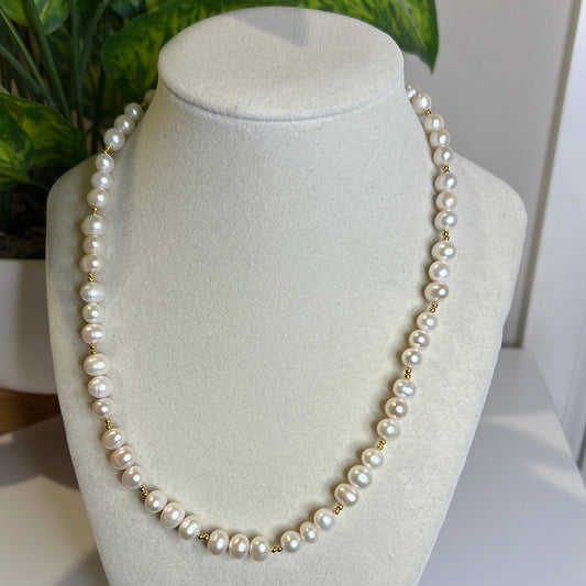 White Pearl necklace