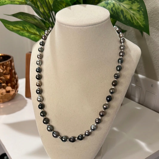 Black Tahitian full strand necklace