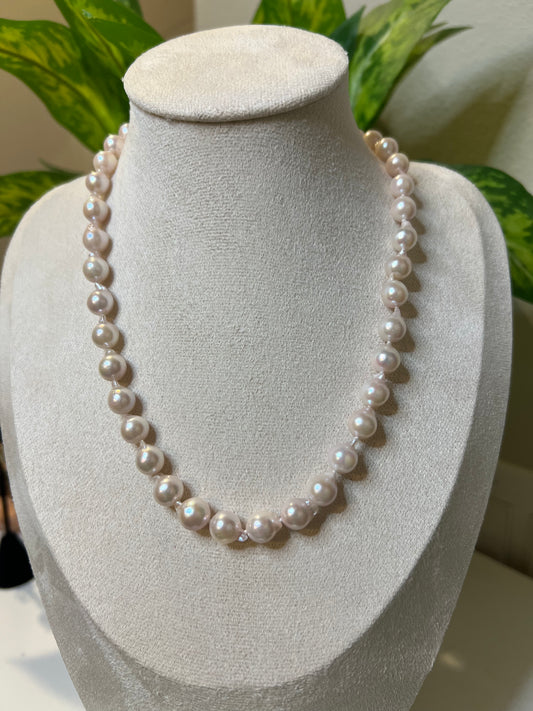 Pinky akoya strand