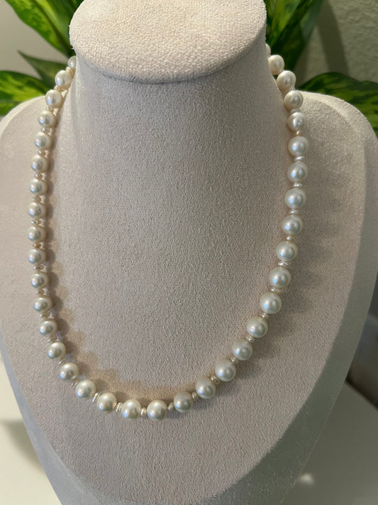 White seedless strand